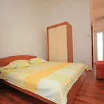 Διαμέρισμα 8215a Pašman
