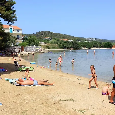 8215a * Pašman