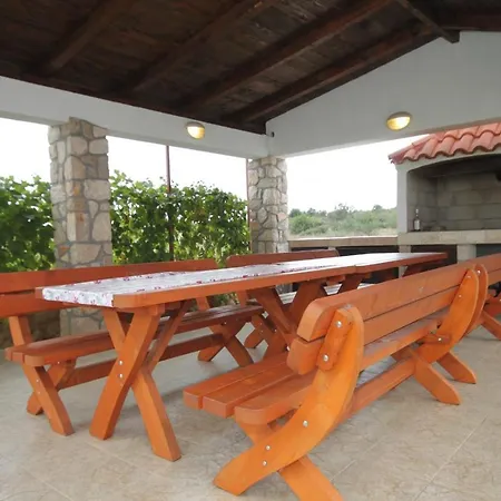 Studio 8215a Pašman